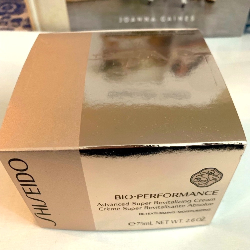 Shiseido BioPerformance Advanced Revitalizing NWT. Purchased 60 days ago